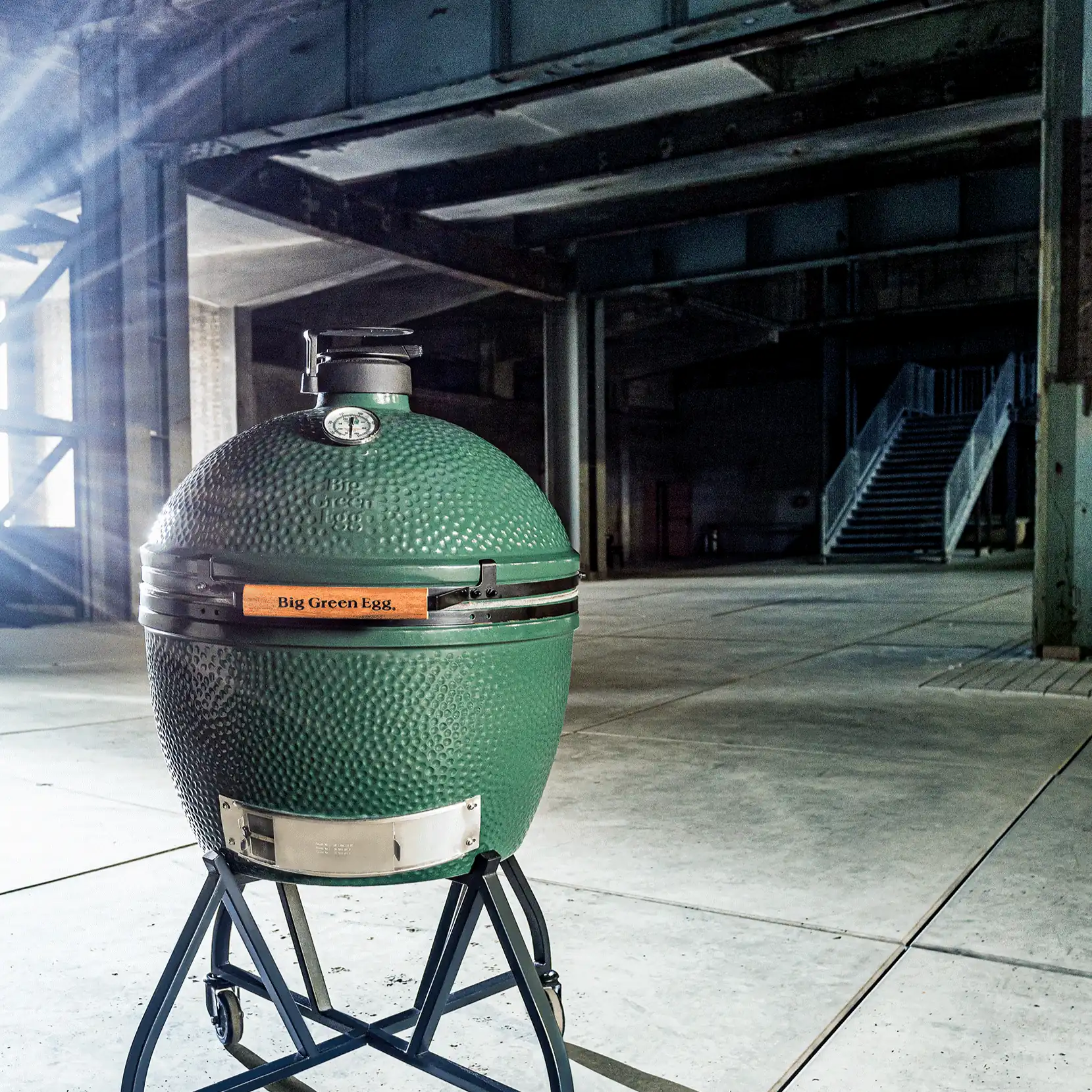 2XL Big Green Egg in an intEGGrated Nest+Handler Package - Image 4